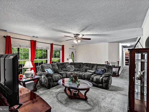 4th image of 115 Anna Highview Dr