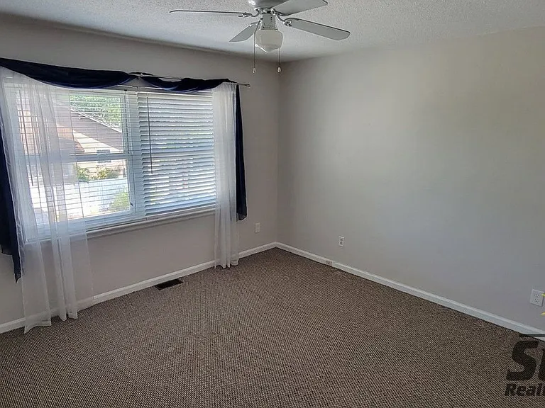 407 Lytle Ave — Photo 7