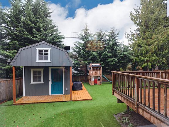 2nd image of 625 8th Ave