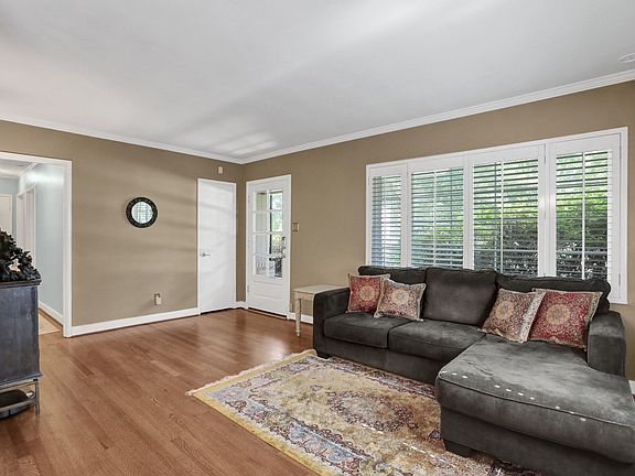 4th image of 4141 Sequoia Ave