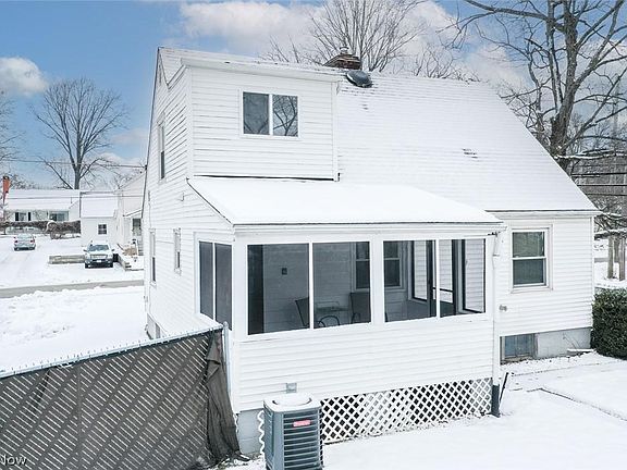 2nd image of 206 Bradway St