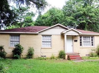 726 Meadow Ln, Tyler, TX 75702