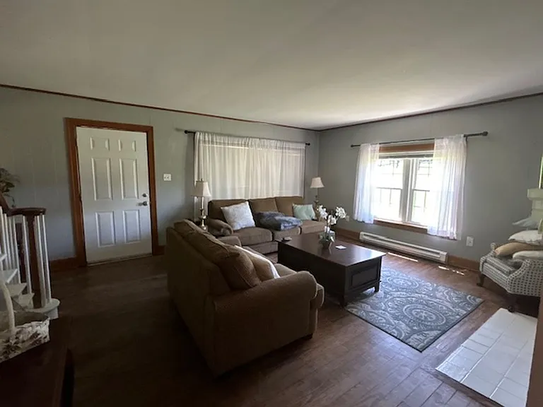 6401 Old Richmond Rd — Photo 11