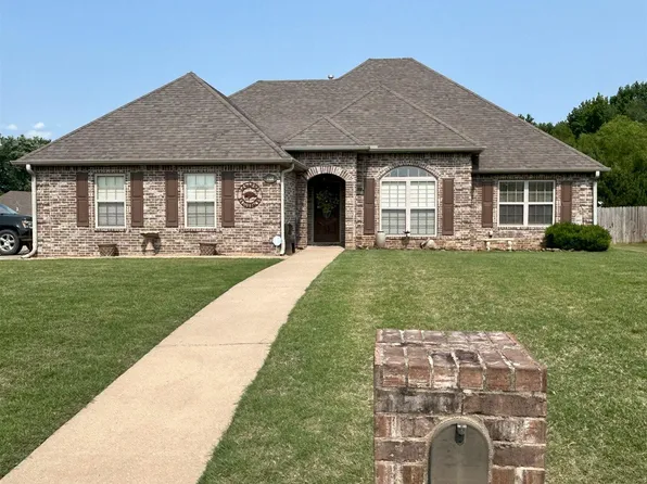 1100 Creekstone Cv, Searcy, AR 72143