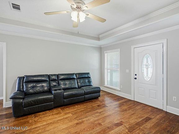 5th image of 116 Eastwood Cir