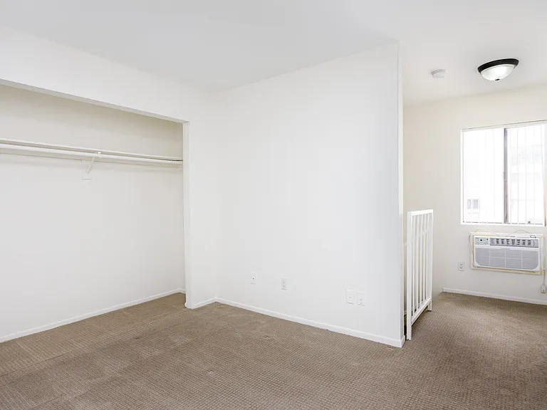 Reno Apartments — Photo 18