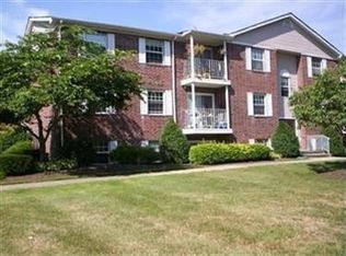 10790 Ravenna Rd #16, Twinsburg, OH 44087