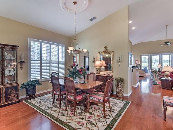 3rd image of 3390 Turnberry Dr
