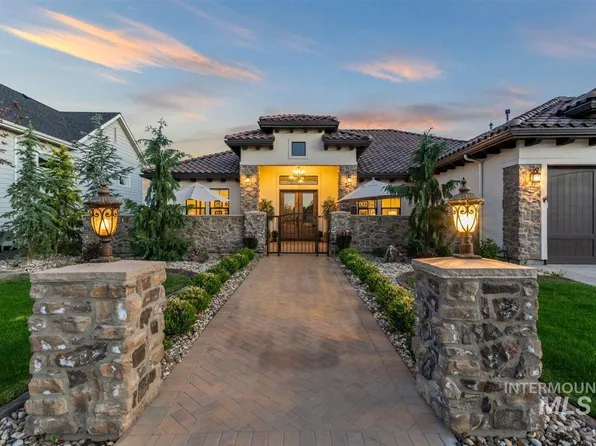 6347 W Biathlon St, Eagle, ID 83616