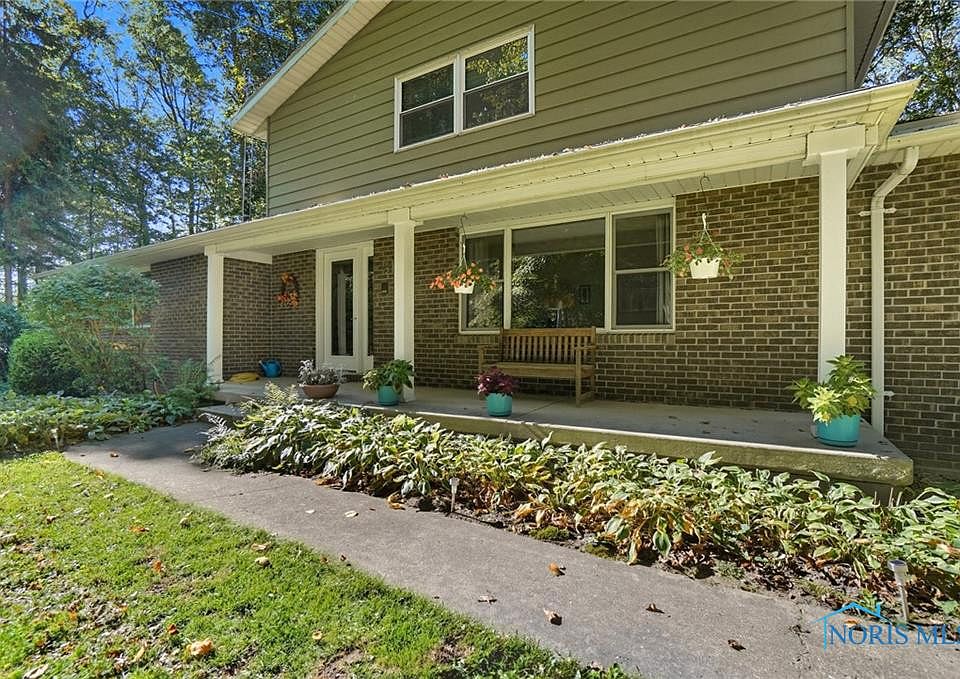 1st image of 43 Oak Dr