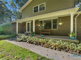 43 Oak Dr, Napoleon, OH 43545