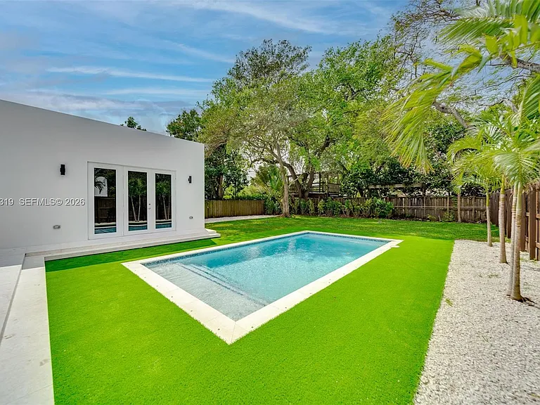 8990 N Miami Ave — Photo 54