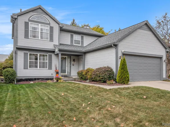 862 Polo Pl, Auburn Hills, MI 48326