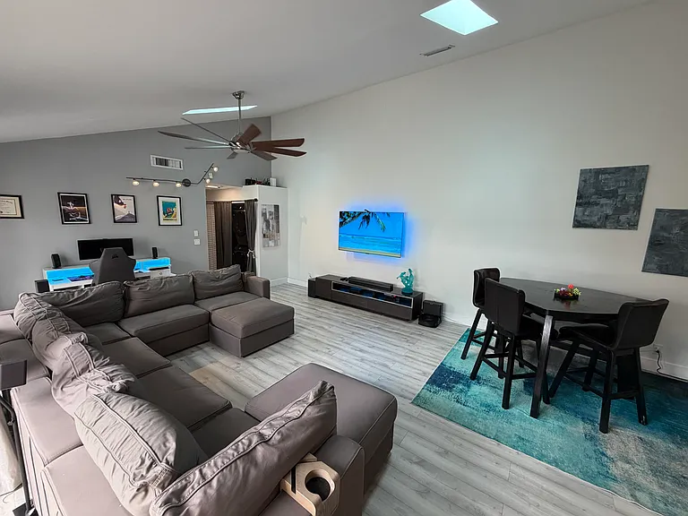 8847 Thumbwood Cir #A — Photo 10