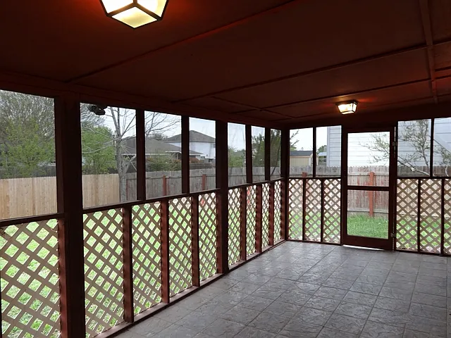 521 Emerald Fields Ln — Photo 11