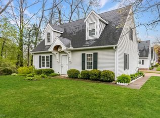 6712 Connecticut Colony Cir, Mentor, OH 44060