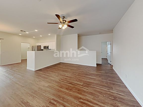 3rd image of 16115 W Woodlands Ave