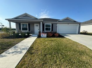 2565 Padgett Pl, Okahumpka, FL 34762