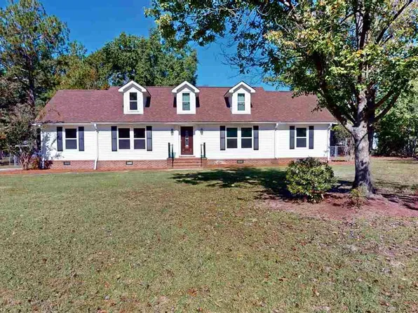1211 Salem Rd, Hartsville, SC 29550