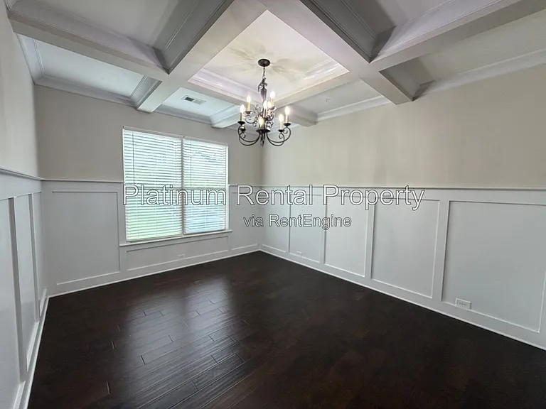 5075 Rialto Way — Photo 12