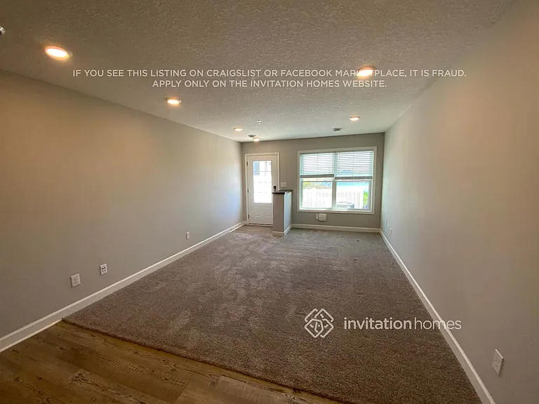 10948 Yalta St #B — Photo 3