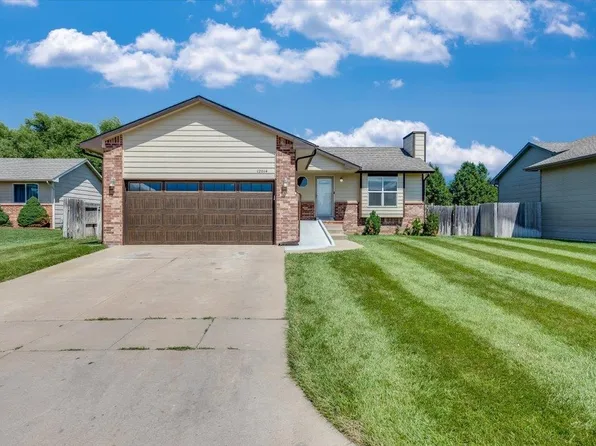 12014 W Grant Ct, Wichita, KS 67235