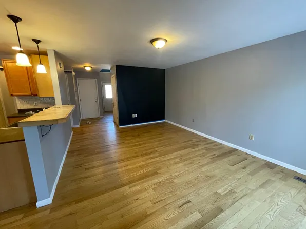 205 Tallow Wood Dr, Clifton Park, NY 12065