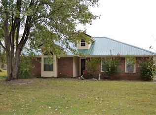 1134 Hilltop Dr, Alma, AR 72921