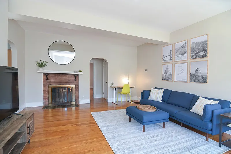 2 bed, 1.0 bath, 1000 sqft, $2,050 — Photo 3