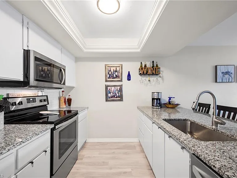 154 Cypress Way E #7 — Photo 9