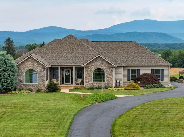 109 Abner Ln, Waynesboro, VA 22980