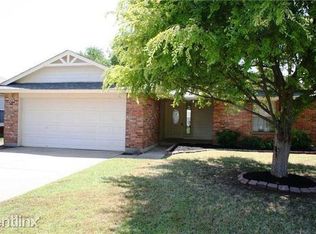 12436 NW 2nd St, Yukon, OK 73099