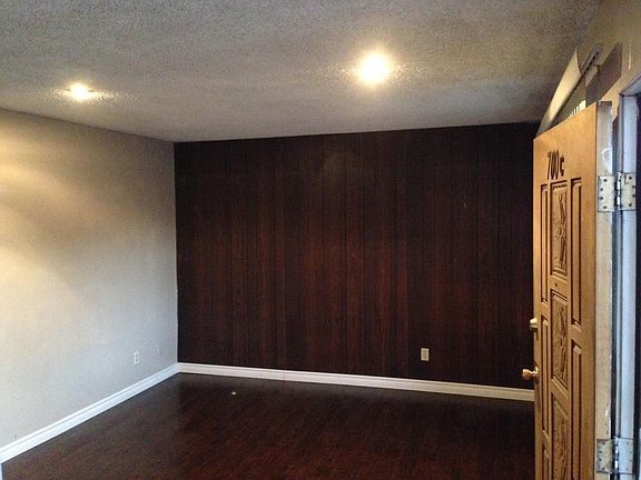 2nd image of 700 E Nelson Ave APT C