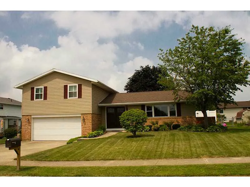 2727 Conestoga St photo 1