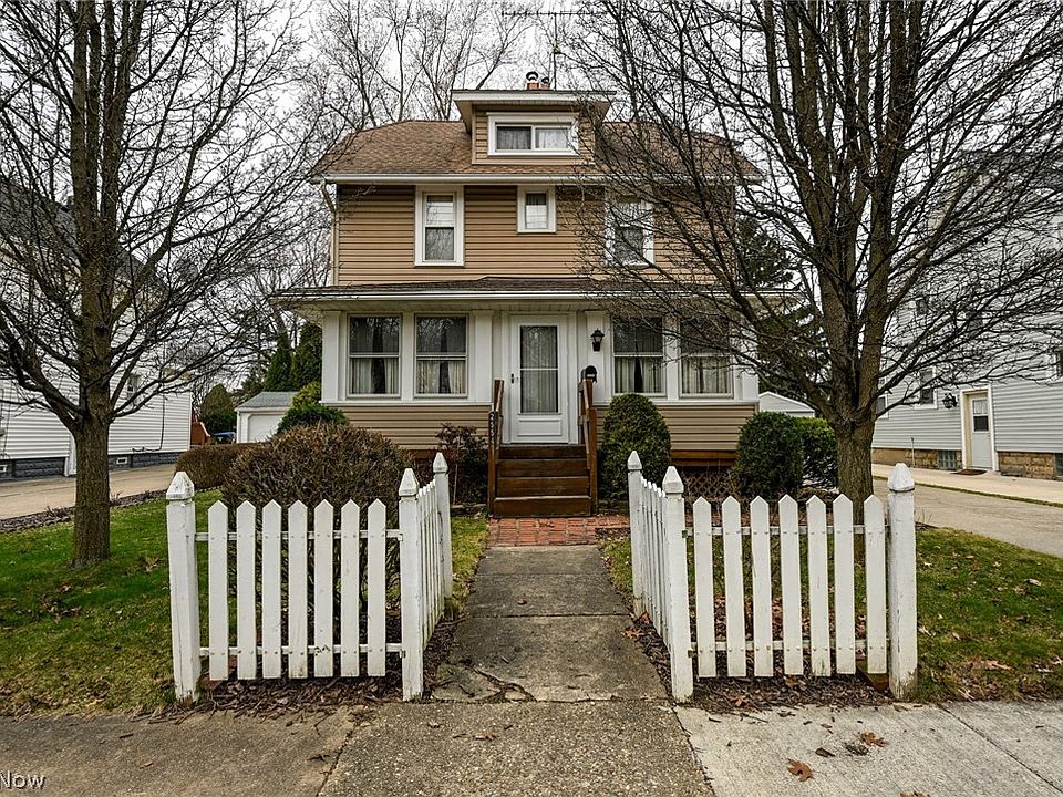 1st image of 2554 6th St