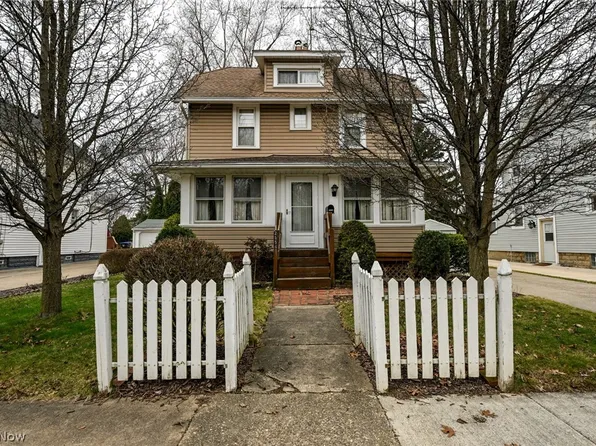 2554 6th St, Cuyahoga Falls, OH 44221