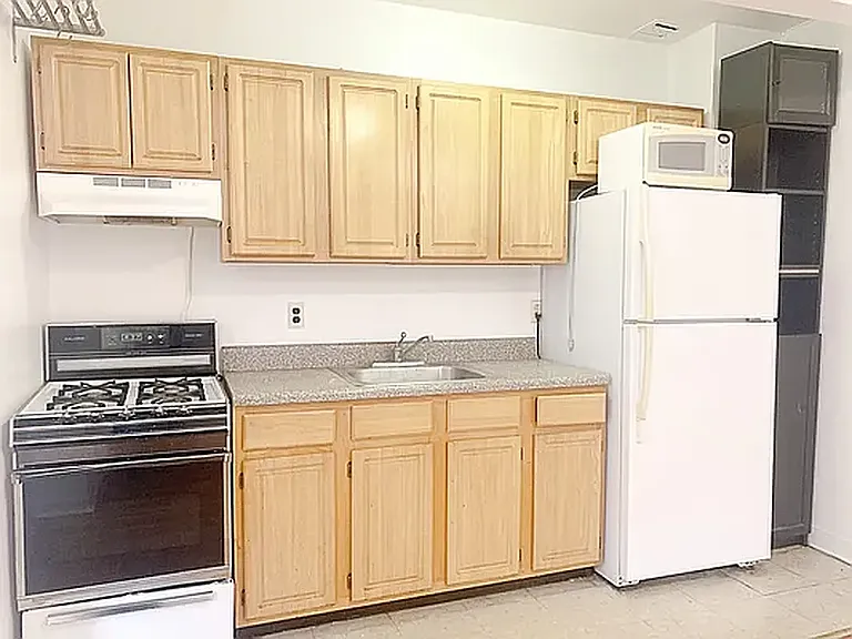 95 S 8th St #3F — Photo 1