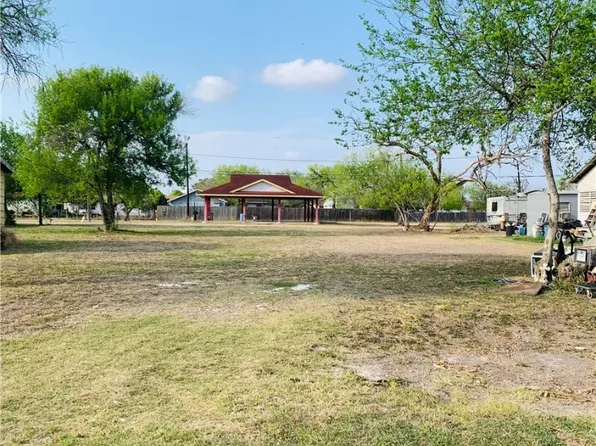 (undisclosed Address), Robstown, TX 78380