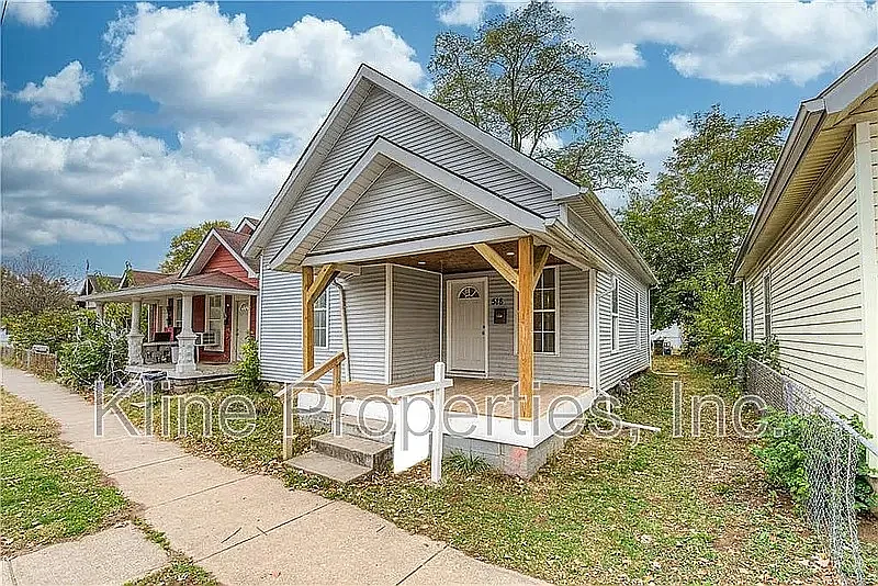 2 bed, 864 sqft, $1,165 — Photo 1