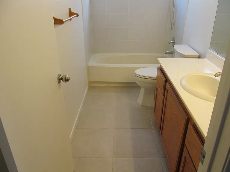 1413 Desert Hills Dr — Photo 18