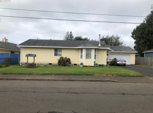2306 11th St, Tillamook, OR 97141