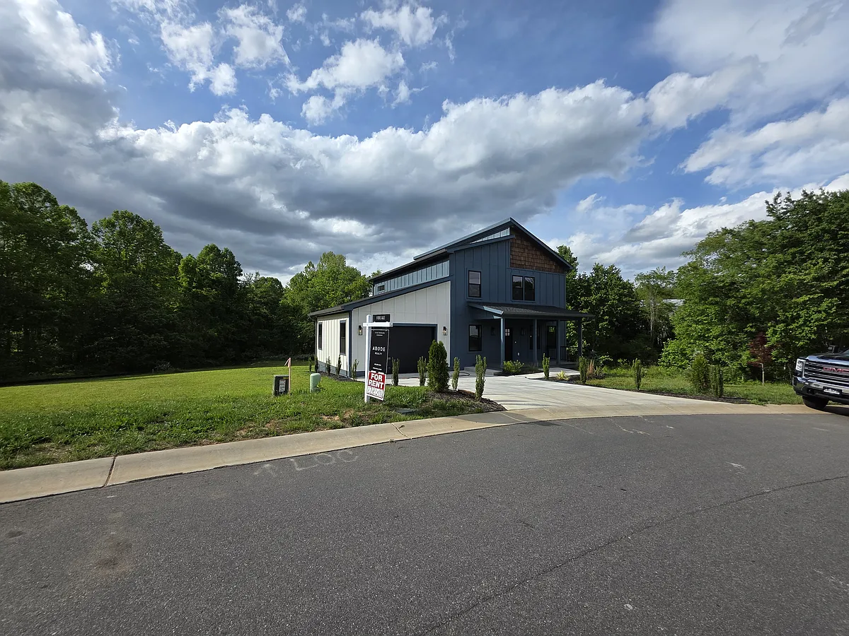 Building Photo - 110 Scott Meadows Dr