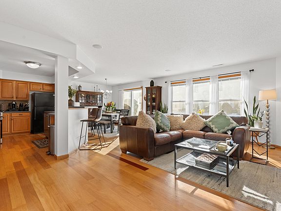 4th image of 2110 Red Tail Pl SE