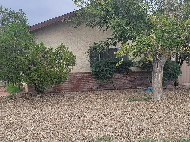 Bunker Cir — Photo 15