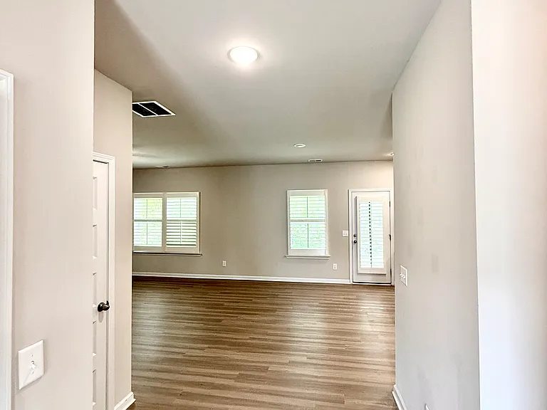 155 Brinson Cir — Photo 21