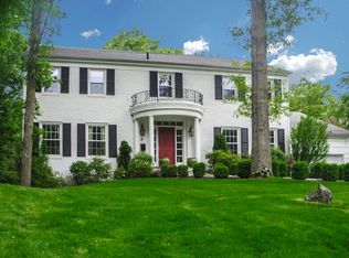 28 Sycamore Rd, Scarsdale, NY 10583