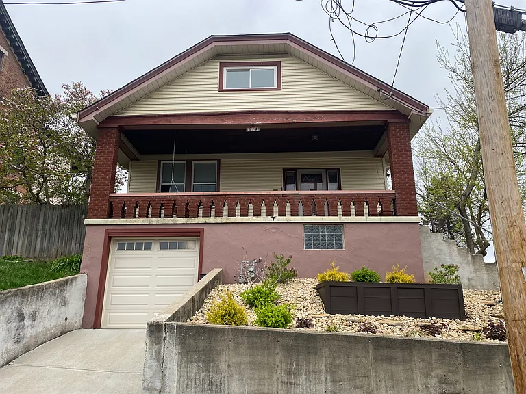 614 W 11th St — Photo 1