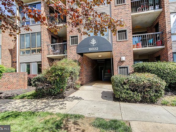 2nd image of 18022 Chalet Dr #27-204
