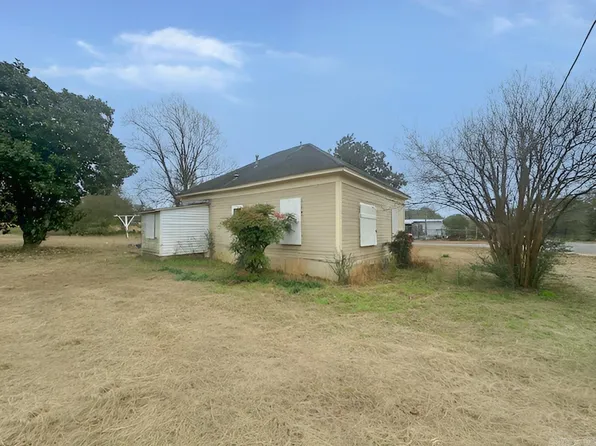 308 W 8th St, Leola, AR 72084