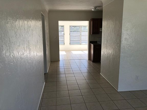 3rd image of 4336 25th Ave N